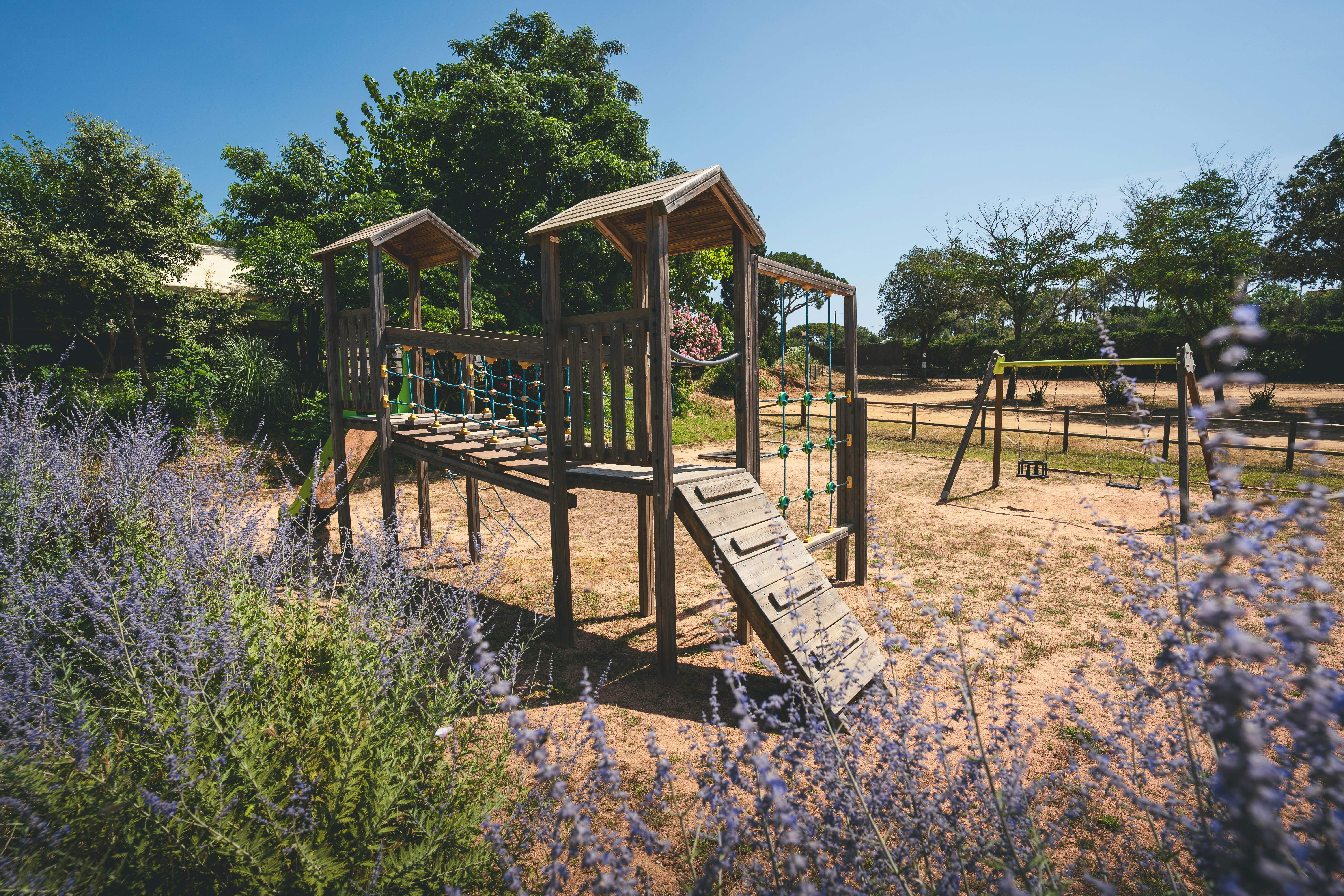 HolaCamp Palamós  Camping Castell Park  - Kinderspielplatz auf dem Campingplatz