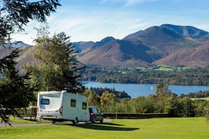 Castlerigg Hall Caravan Camping Glamping Camping Castlerigg Hall - Auf dem Weg zum Standplatz