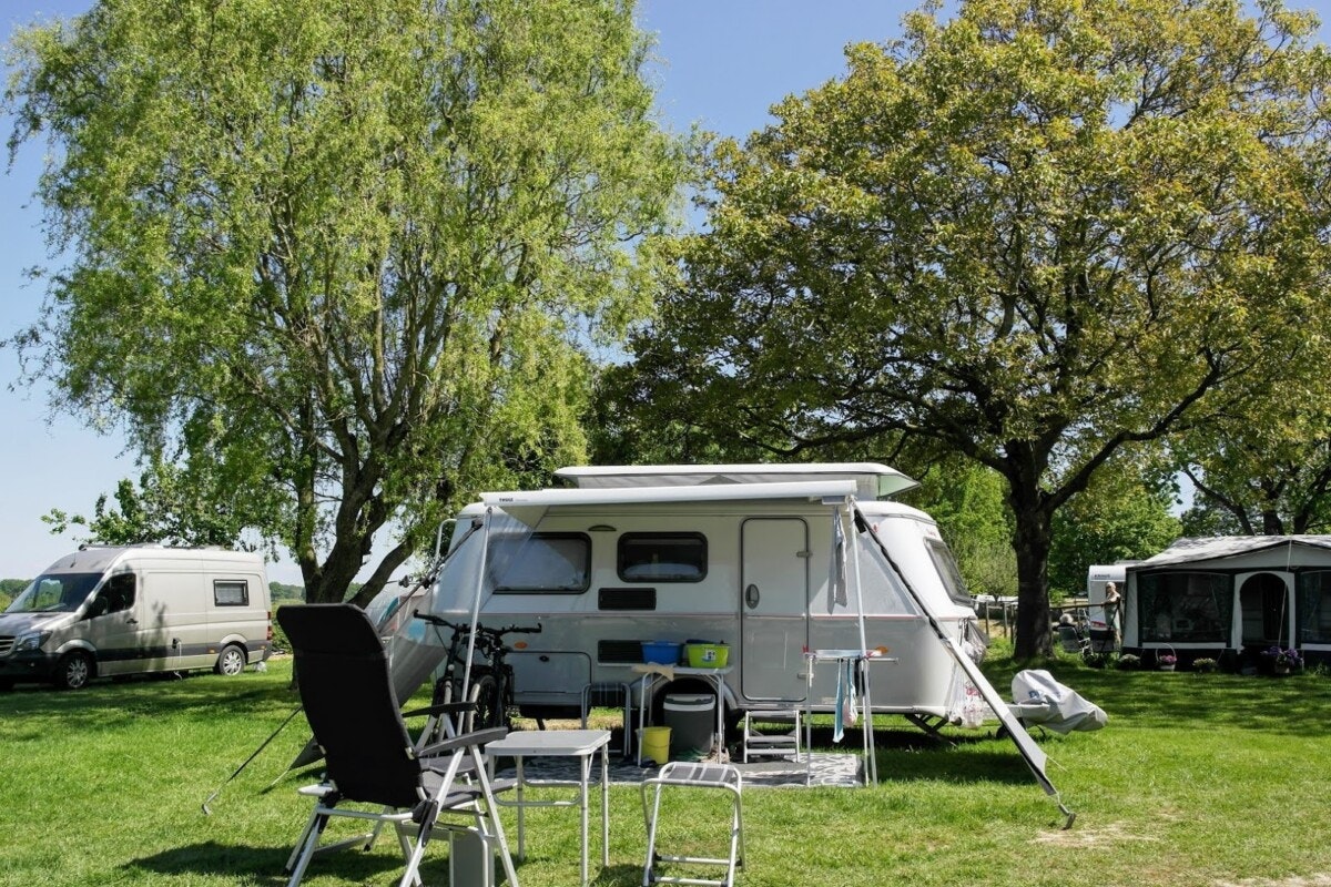 Camping Catsop - Standplätze im Grünen auf dem Campingplatz