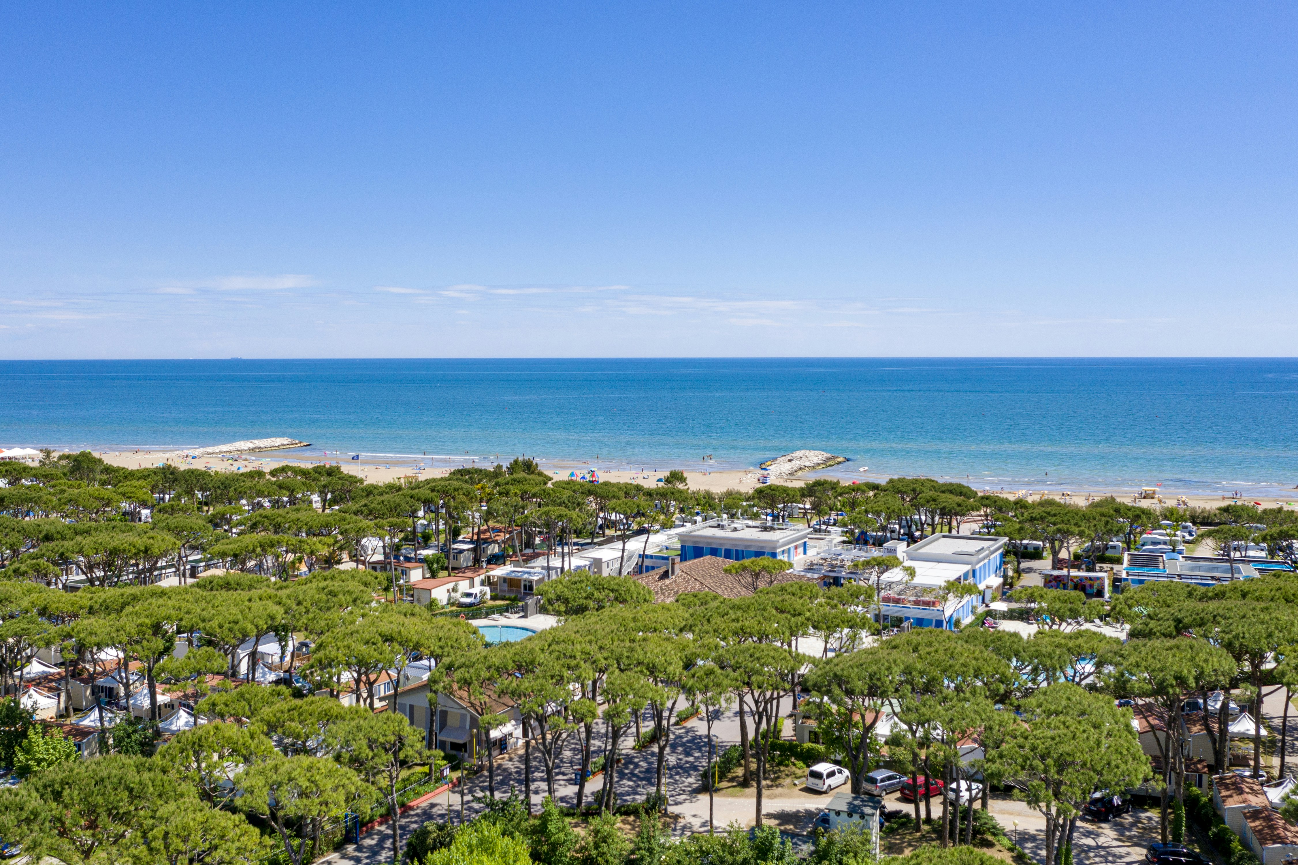 Camping Village Cavallino  - Luftaufnahme des Campingplatzes am Meer