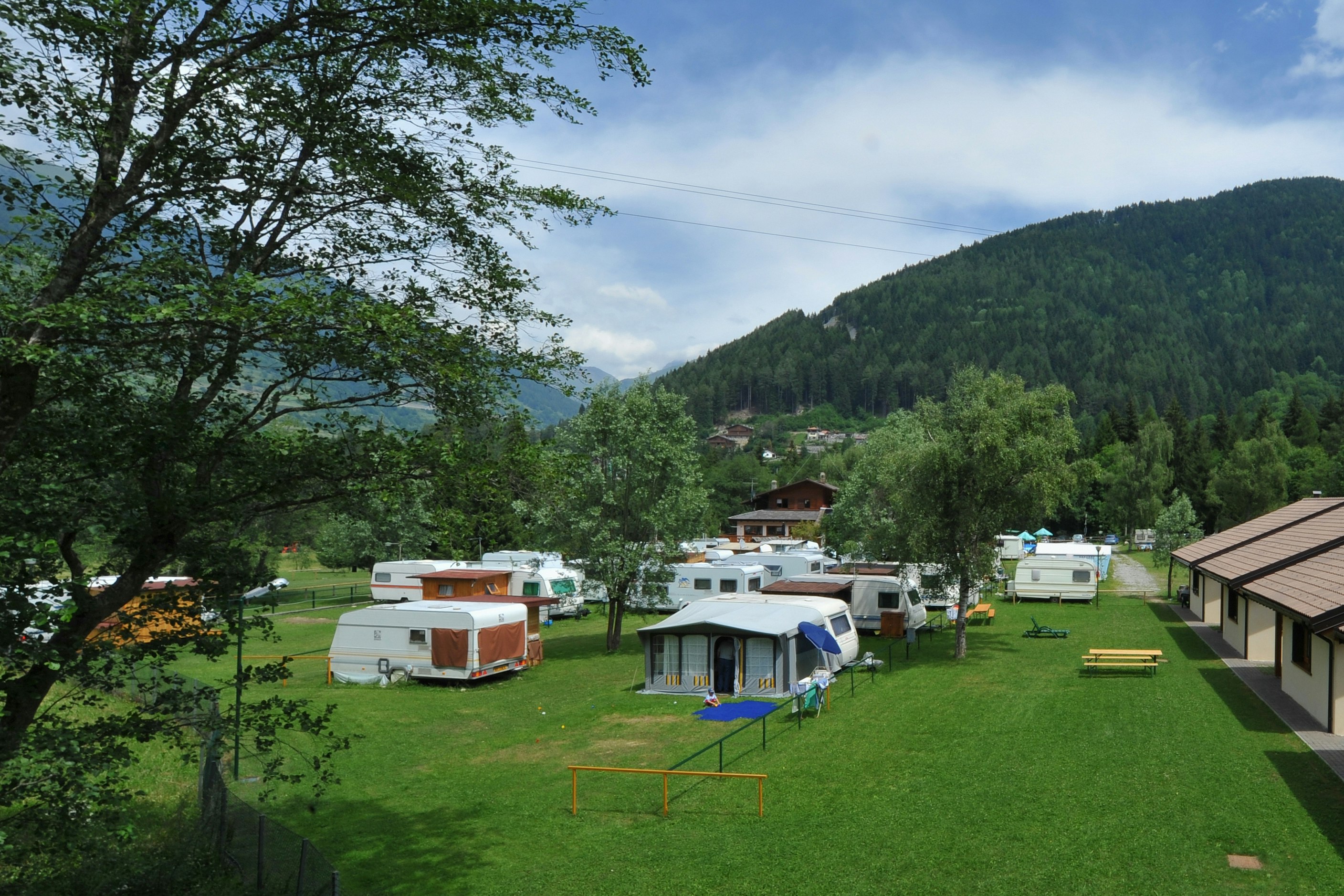 Camping & Chalet Presanella
