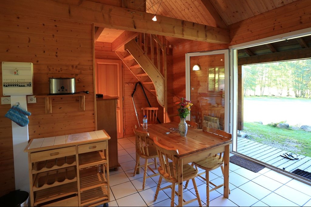 Camping Chalets de l'Eau Verte - Innenraum eines Chalets