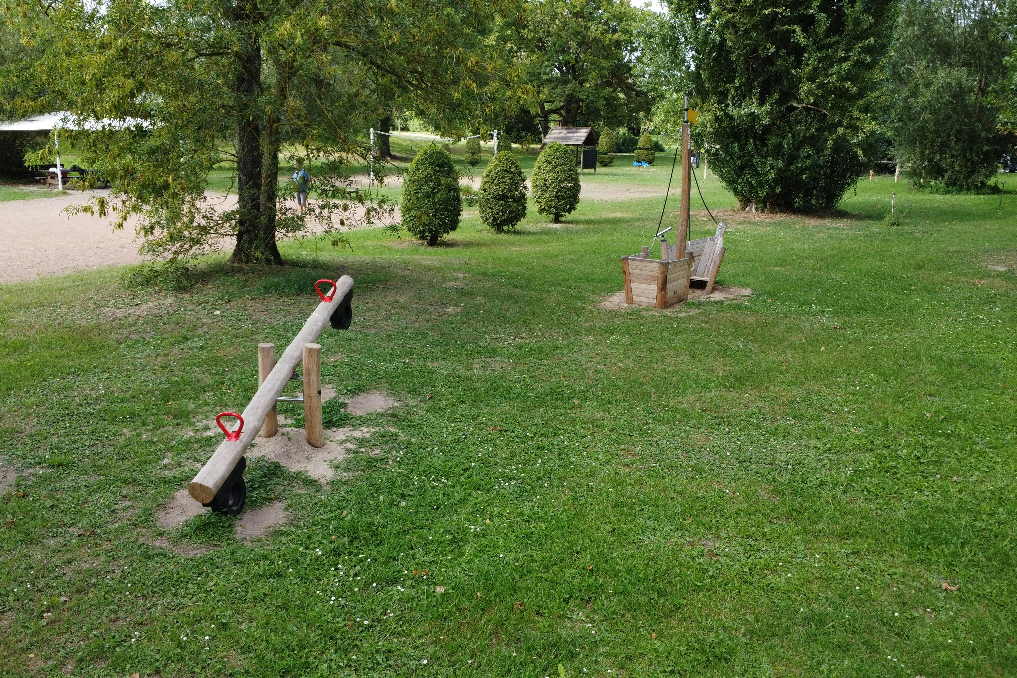 Camping Château de Bouafles  - Kinderspielplatz auf dem Campingplatz