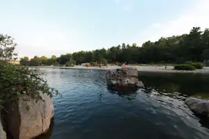 Camping Chaulet Plage - Der Fluss Chassezac mit Strand in der Nähe des Campingplatz