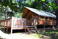Camping Chez Gendron  - Mobilheim mit Veranda auf dem Campingplatz