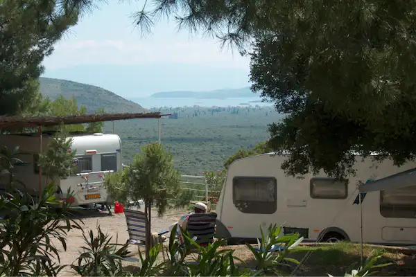Chrissa Camping