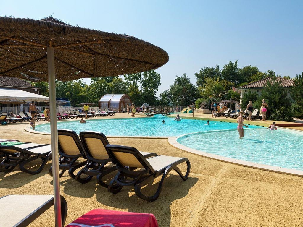 Camping Château de Fonrives