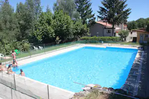 Camping Cinco Castaños - Poolbereich auf dem Campingplatz