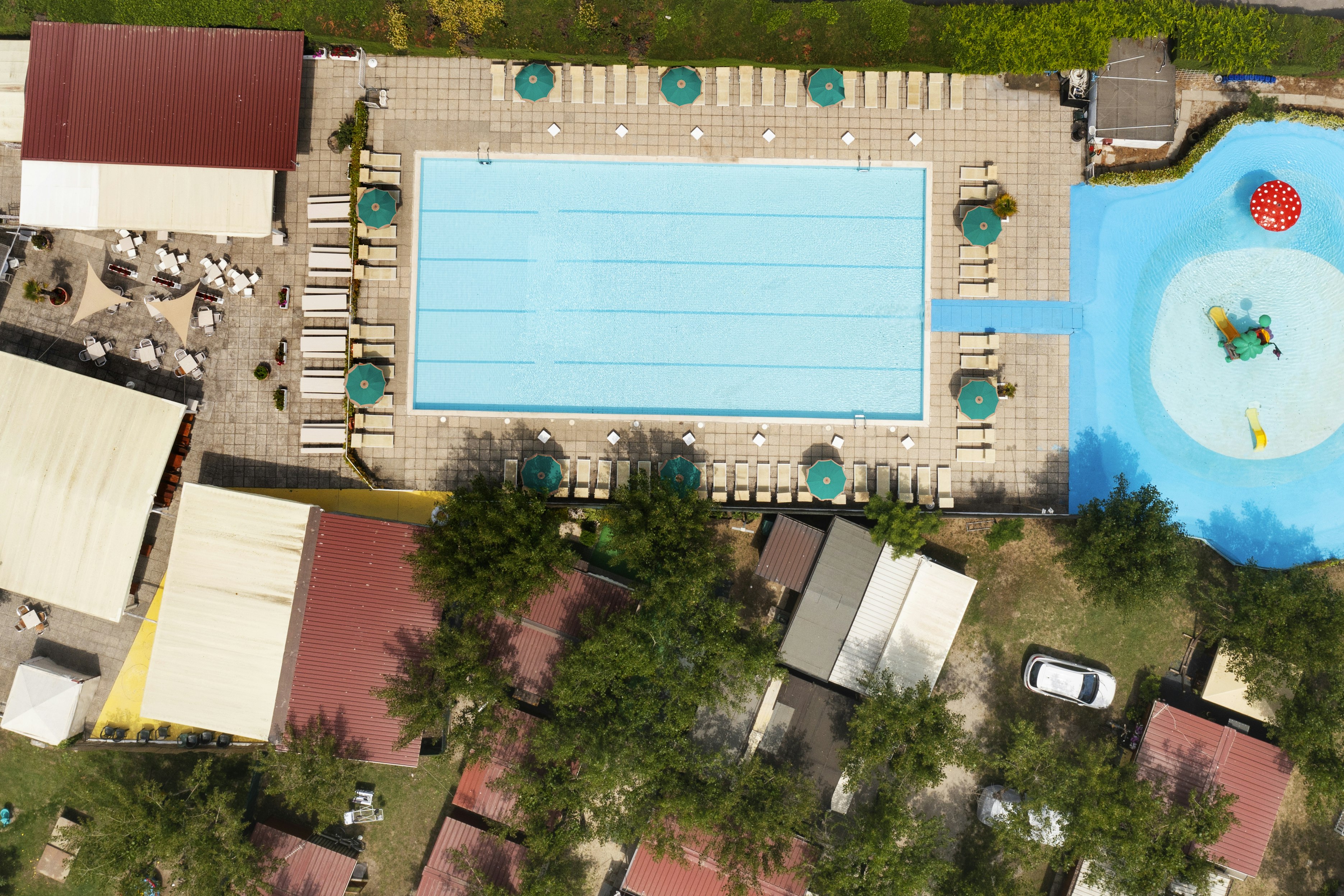 Camping Classe Village  - Campingplatz mit Pool aus der Vogelperspektive