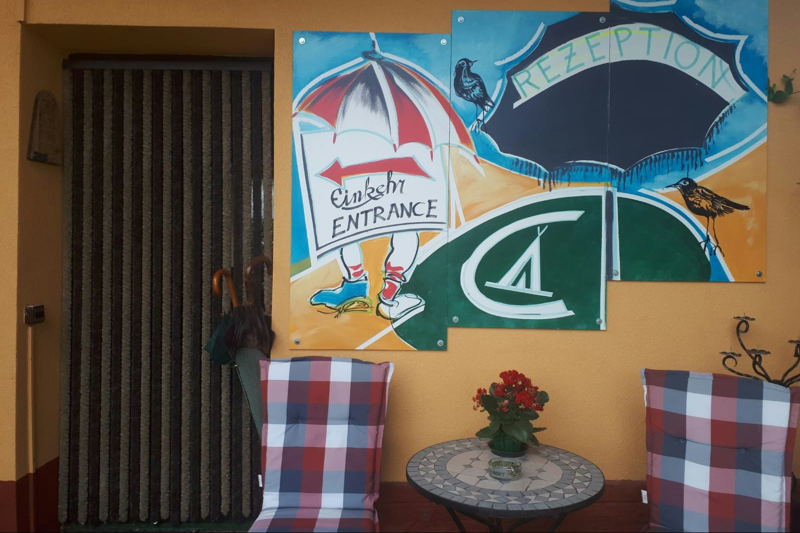 Camping Club Hinterberg - Eingang zur Rezeption auf dem Campingplatz