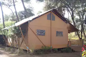 Camping club Les Pins - Mobilheim auf dem Campingplatz