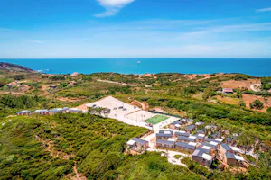 Yelloh! Village Colina do Sol Camping Colina do Sol - Luftaufnahme des Campingplatzes am Meer