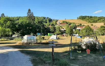 Camping "Comme Ca"