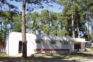 Camping Coroso - Sanitärgebäude vom Campingplatz