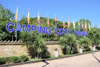 Camping Costa Brava - Eingangsschild des Campingplatzes