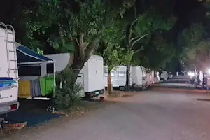Camping Costa Splendente - Wohnmobil- und Wohnwagenstellplätze auf dem Campingplatz