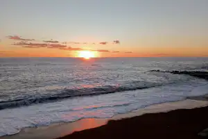 Camping Costabella - Blick auf den Sonnenuntergang über dem Meer