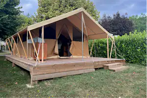 Camping Côté Vercors - Glamping-Zelt auf dem Campingplatz