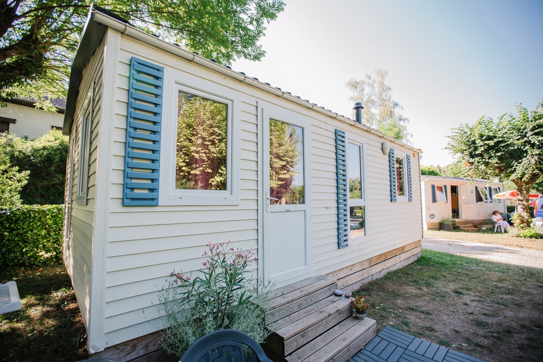Camping Côté Vercors - Mobilheime auf dem Campingplatz