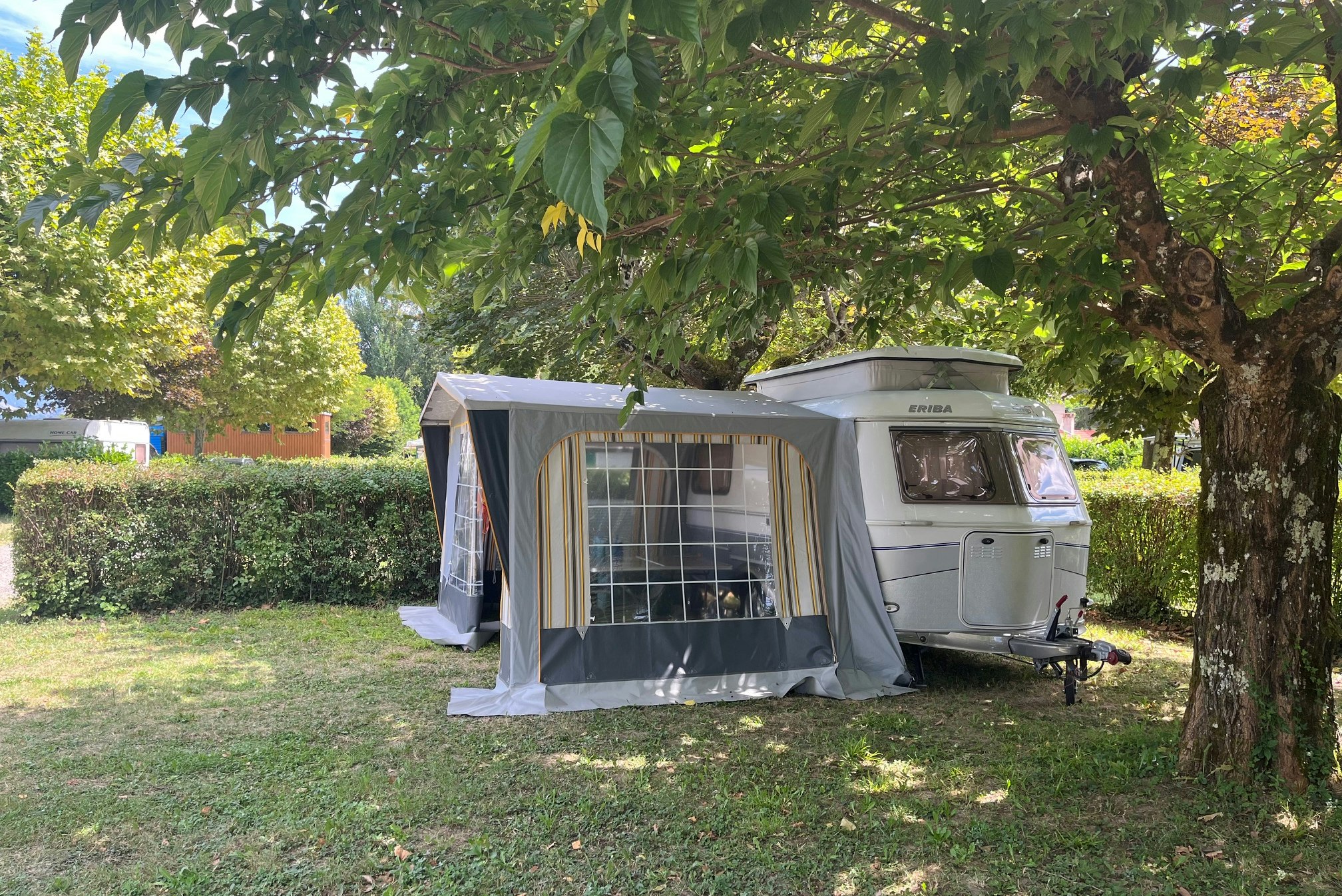 Camping Côté Vercors - Standplätze auf dem Campingplatz