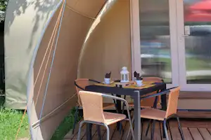Camping Covelo - Glamping-Zelt mit Terrasse auf dem Campingplatz