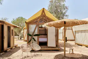 TAIGA Almeria Playa - Kleines Glamping-Zelt auf dem Campingplatz