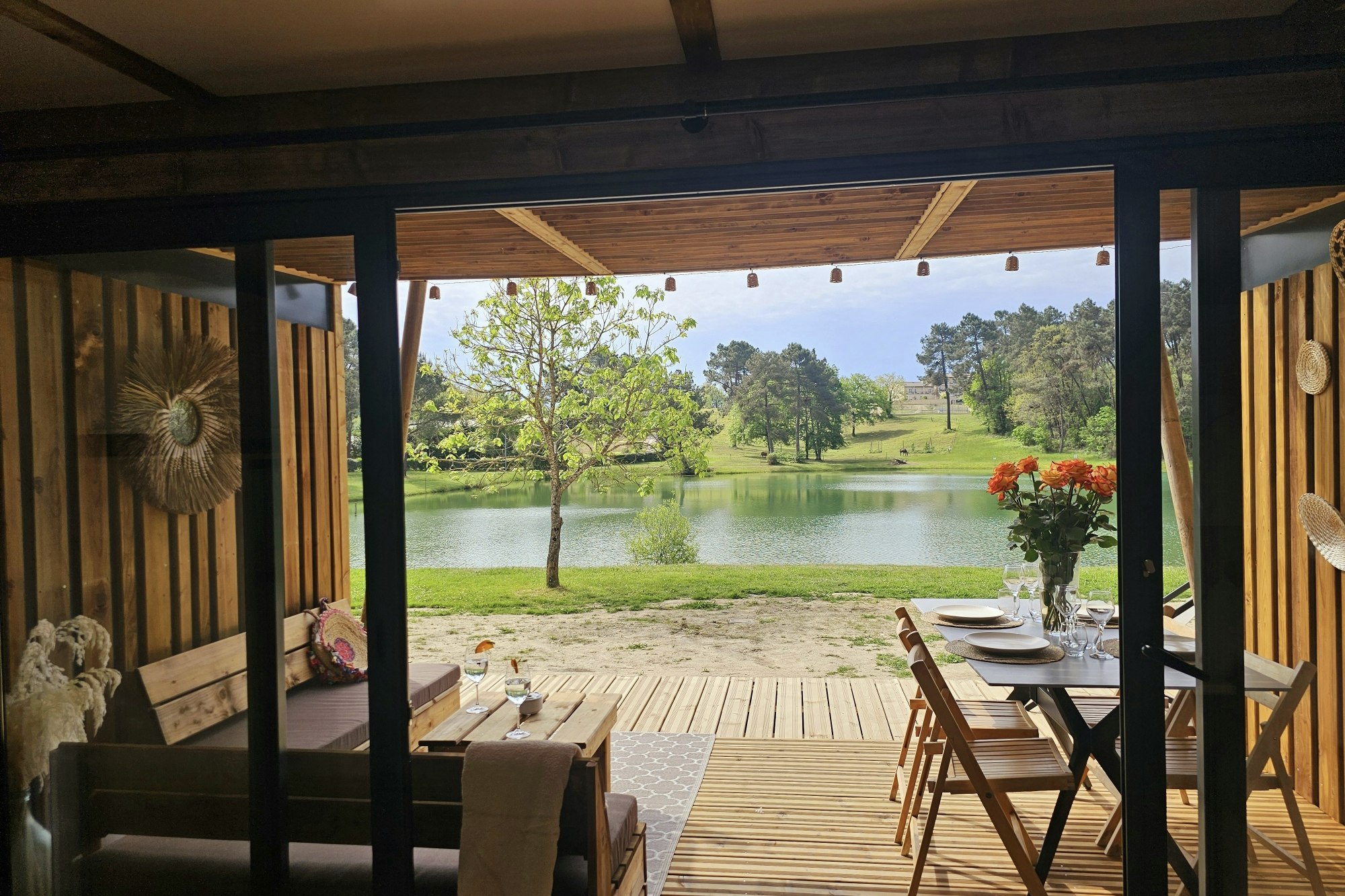 Gaia Ecolodge  Camping d' Orphéo Negro - Blick von der Terrasse eines Mobilheims aus