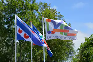 Camping de 4 Elementen - Flagge des Campingplatzes