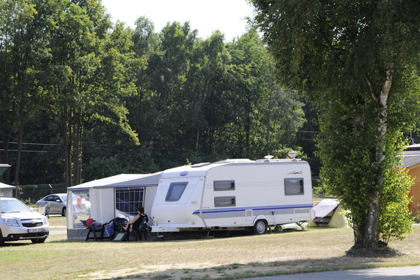 Camping De Binnenvaart - Wohnmobil- und  Wohnwagenstellplätze