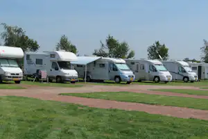 Camping De Boomgaard - Stellplätze auf dem Campingplatz