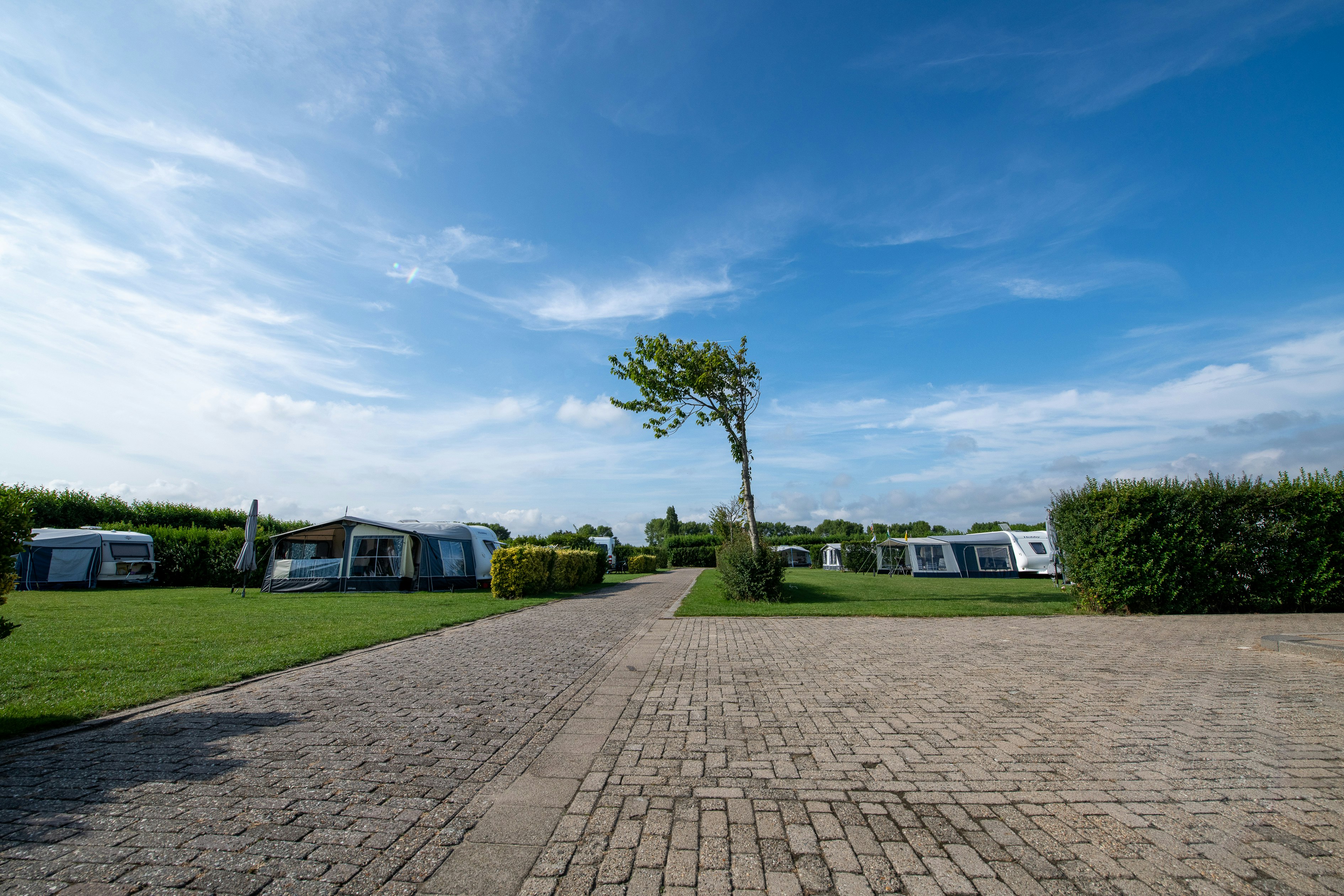 Camping De Boonepolder Standplätze auf der Standplatzwiese