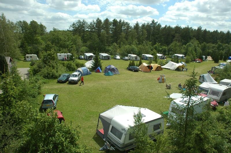 Camping De Bronzen Eik