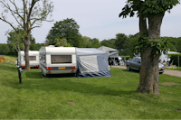Camping de Cauberg - WOhnwagen auf Stellplätzen