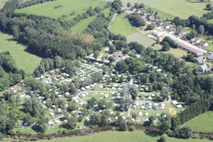 Camping de Chênefleur - Übersicht auf das gesamte Campingplatz Gelände
