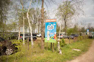 Camping De Flierefluiter - Eingang zum Campingplatz