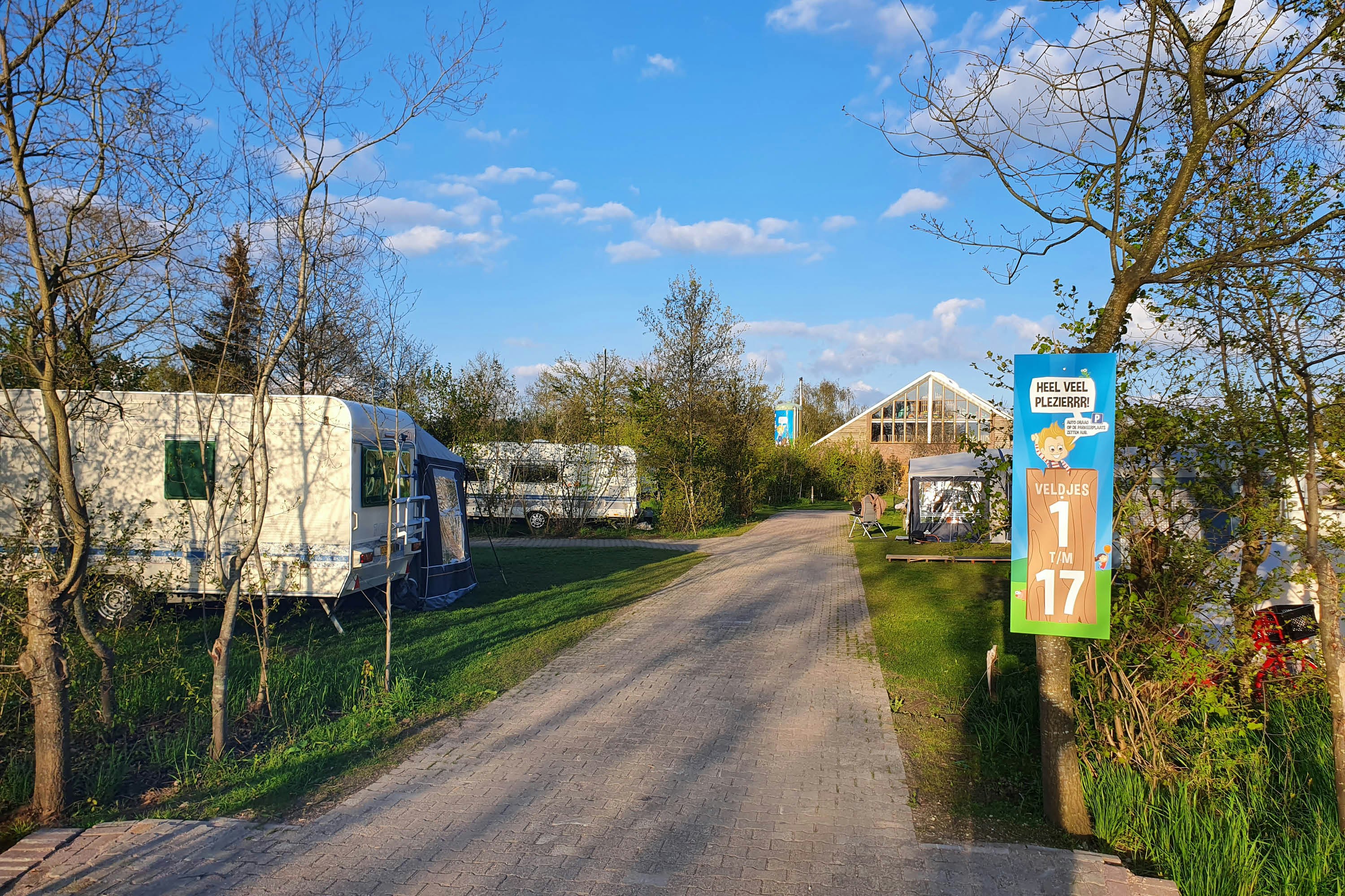Camping De Flierefluiter