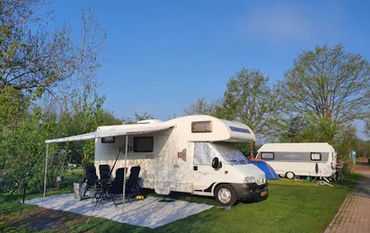 Camping De Flierefluiter