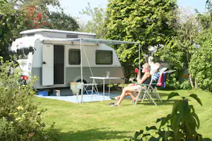 Camping de Grienduil - Wohnwagenstellplätze im Grünen auf dem Campingplatz