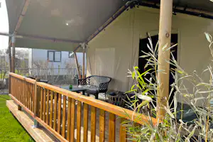 Camping de Hof van Eeden - Safarizelt mit Terrasse