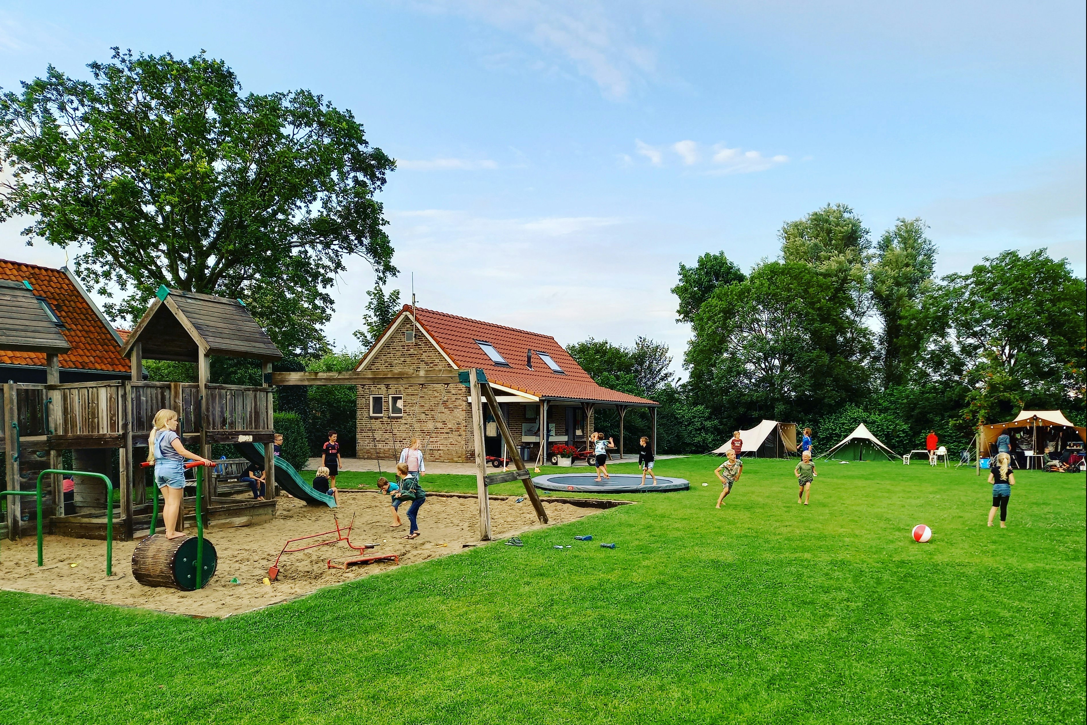 Camping De Hofwei  - Kinderspielplatz auf dem Campingplatz