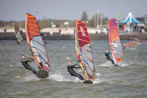 Camping De Holle Poarte - Windsurfen als Freizeitaktivität