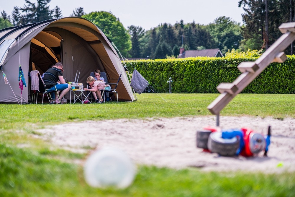 Camping De Hondsrug - Standplätze auf dem Campingplatz