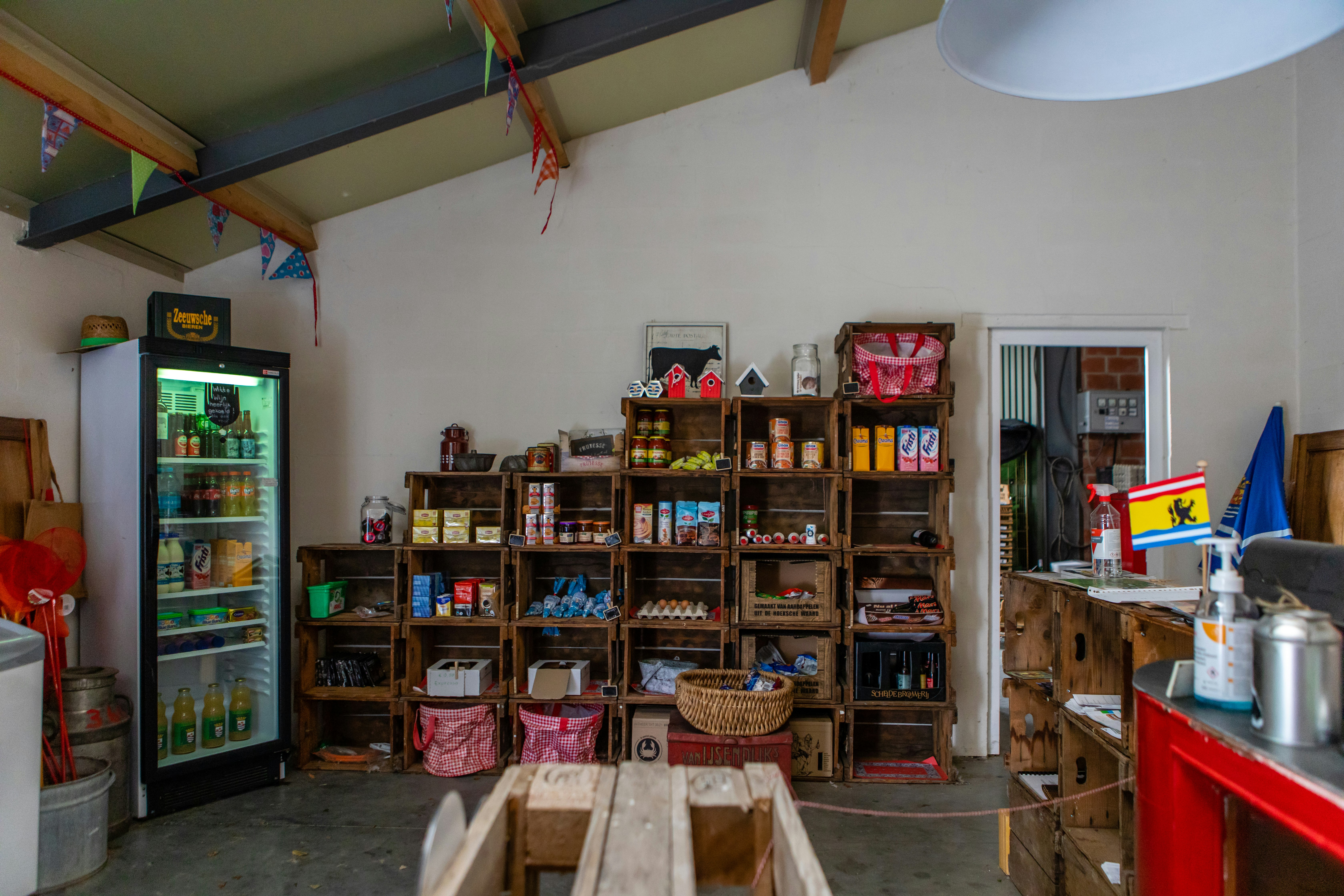 Camping De Kamperhoek - Minimarkt auf dem Campingplatz