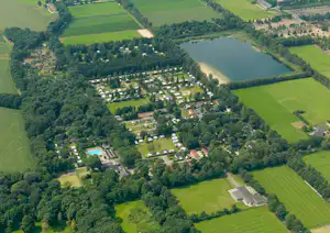 Camping De Kienehoef - Campingplatz aus der Vogelperspektive