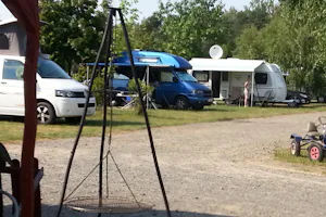 Camping De Kleine Stad - Stellplatz und Grillplatz auf dem Campingplatz