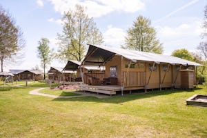 Camping De Klimberg - Glamping-Zelte auf dem Campingplatz