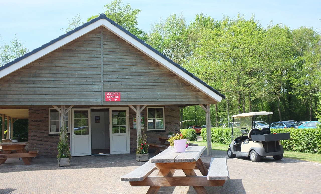 Camping De Knieplanden