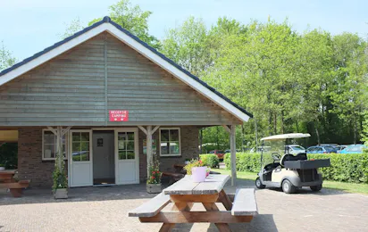 Camping De Knieplanden