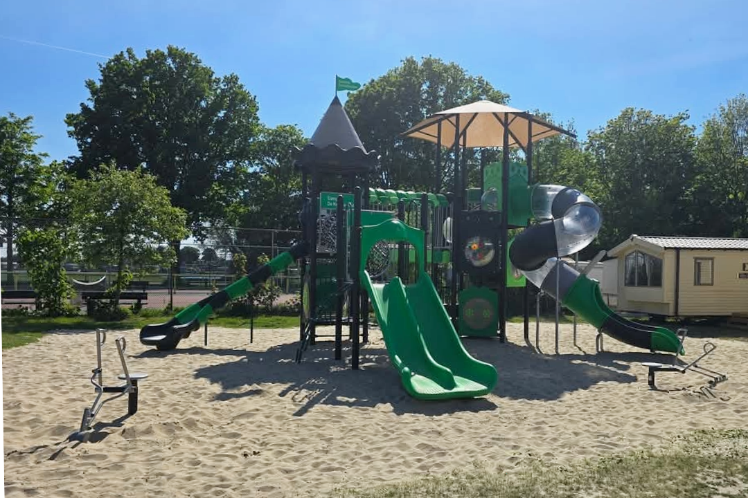 Camping De Krabbeplaat  - Kinderspielplatz auf dem Campingplatz