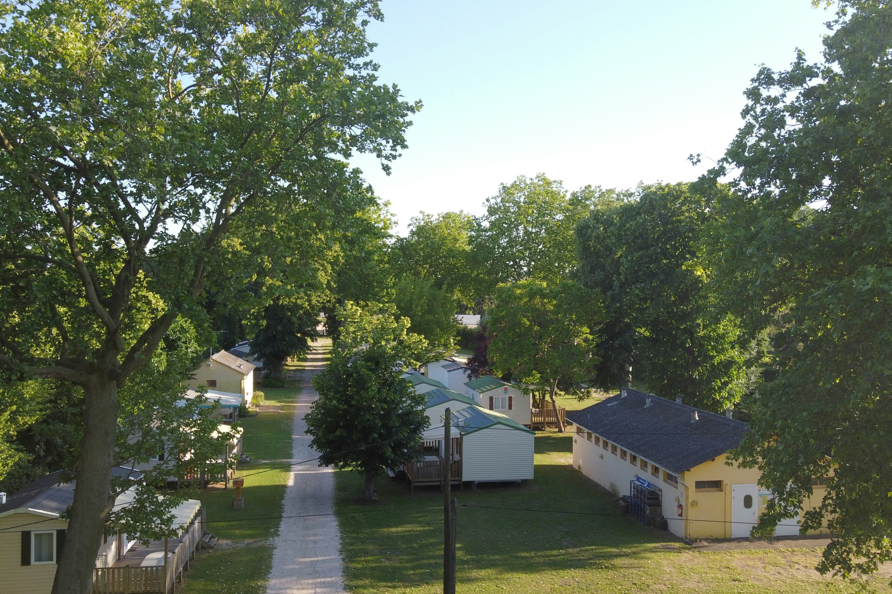 Camping de l'Arquebuse  Camping de l' Arquebuse  - Mobilheime auf dem Campingplatz